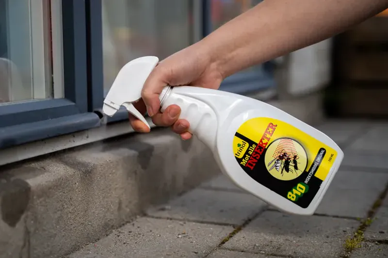 Trinol 810 Insektmiddel (700 ml) – Effektiv kontroll på skadedyr